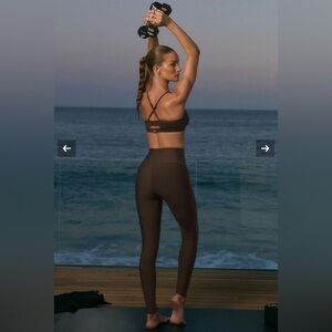 ALO - NWT - 7/8 HIGH-WAIST AIRLIFT LEGGING - ESPRESSO